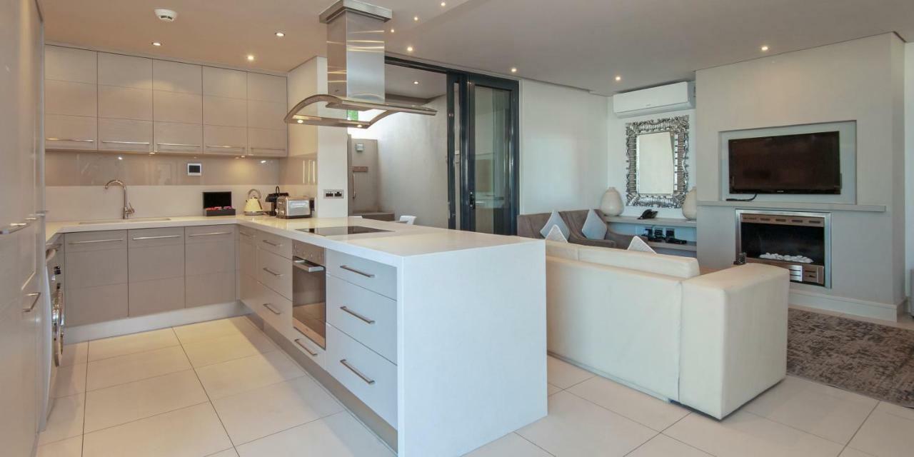 Le Paradise Apartments Hermanus Extérieur photo