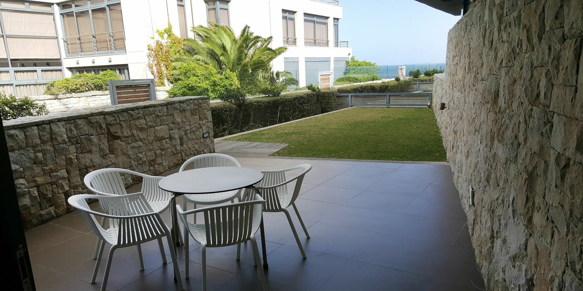 Le Paradise Apartments Hermanus Extérieur photo