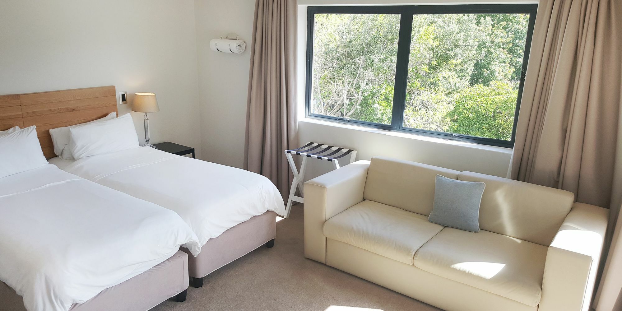 Le Paradise Apartments Hermanus Extérieur photo